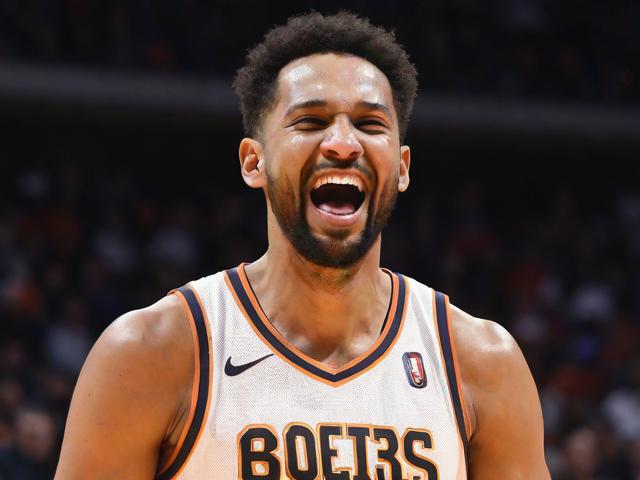 “九游app_ NBA最奇葩的玩笑时刻，球员爆笑全场”，爆笑nba游戏