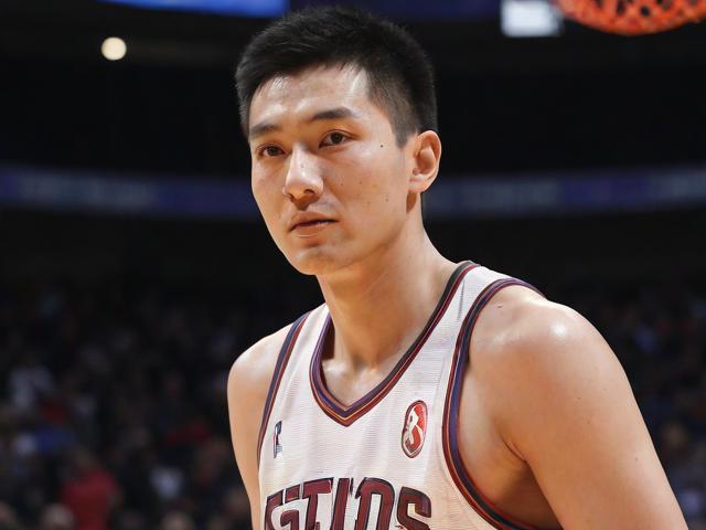 “九游app_ 历史巨星：郭艾伦的篮球之路”，郭艾伦10佳球