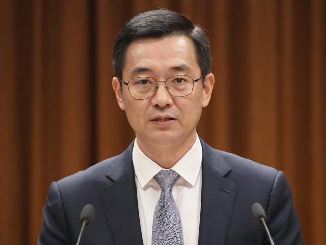 jiuyou.com_ 中国篮协新任主席就未来发展提出三大重点