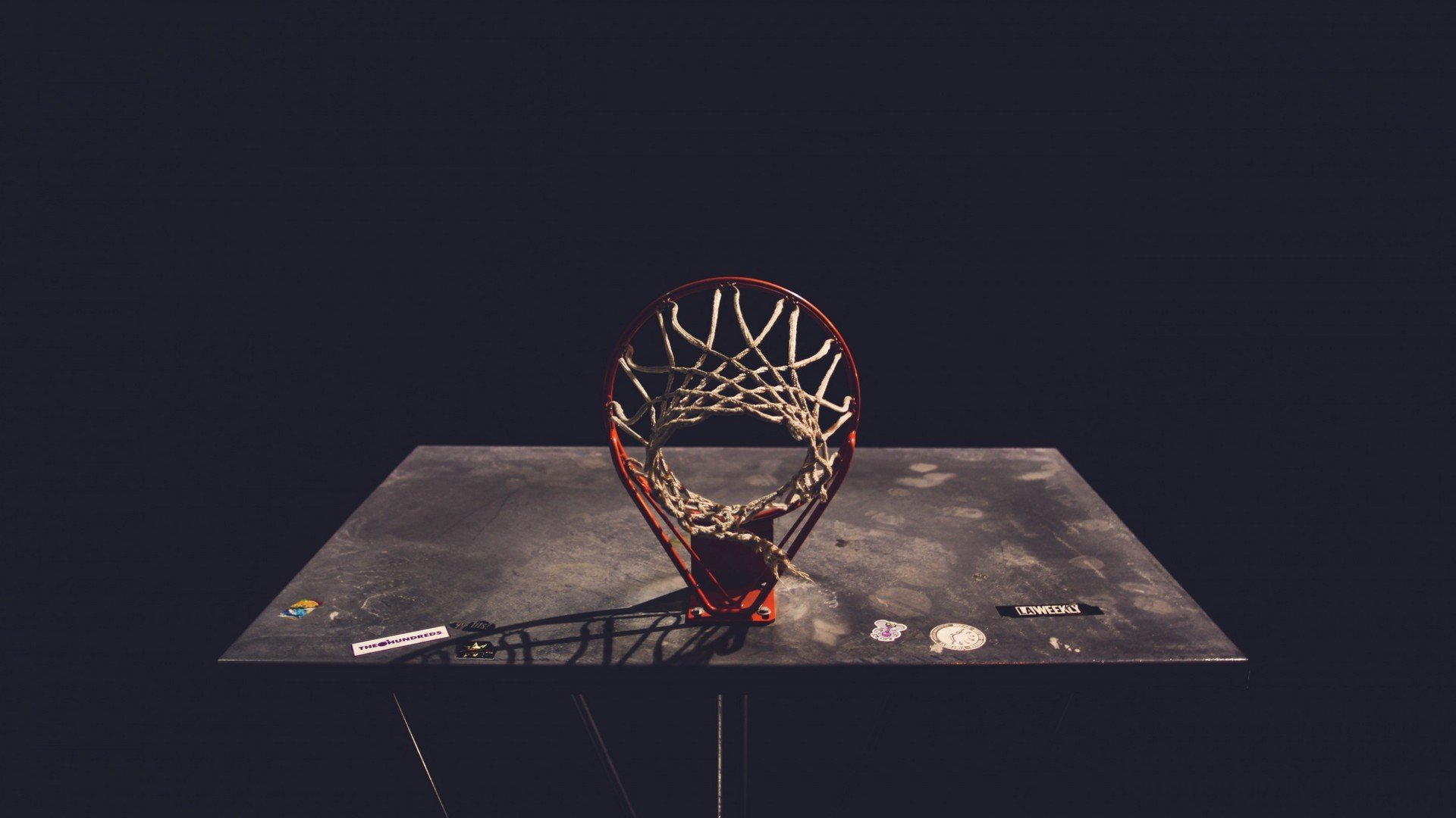 勒布朗·詹姆斯成为NBA历史上第一位突破4万分大关的球员。，勒布朗詹姆斯历史得分榜