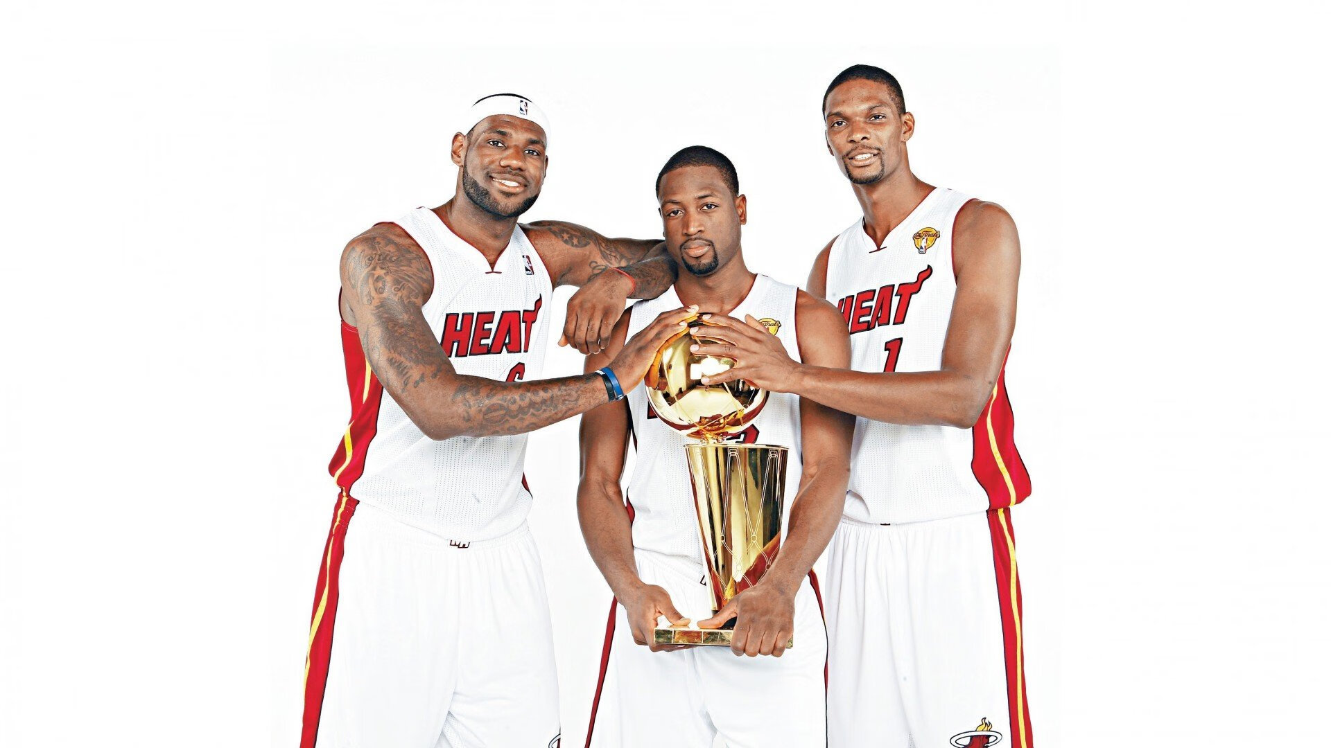 灰熊加强高位配合增加外线出手机会，灰熊外线防守大闸